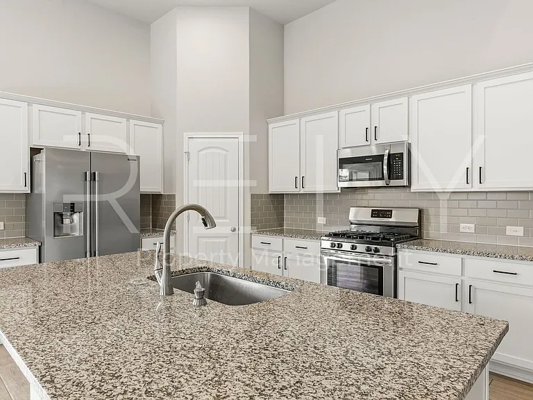 2412 Star Hill Rnch — Photo 16