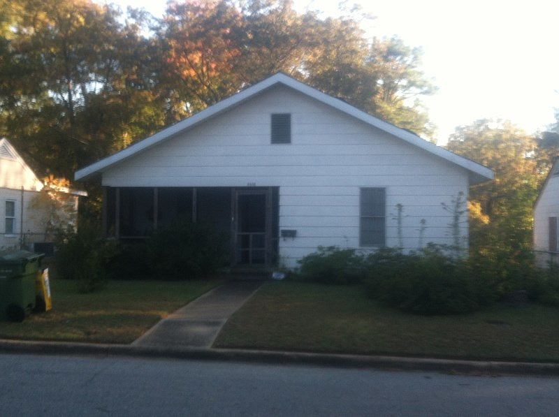 2nd image of 2306 Poplar St