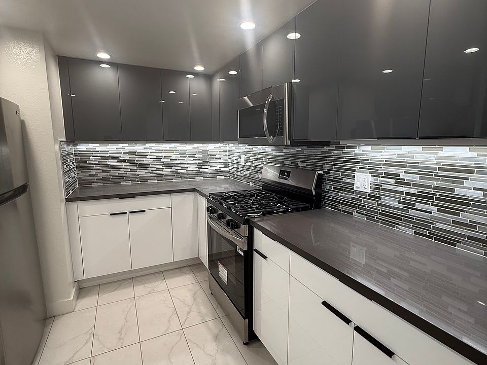 Kitchen with all-new stainless steel appliances