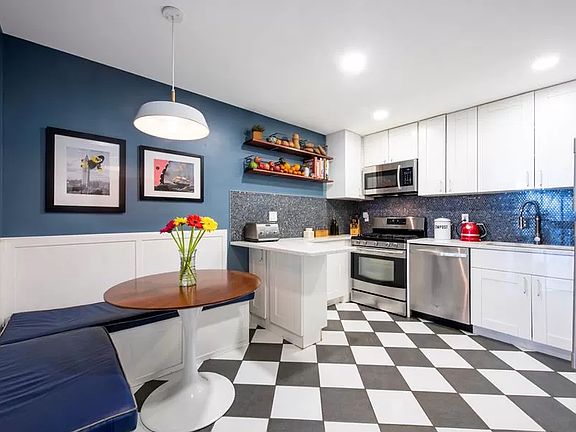 2nd image of 300 W 138th St #300B