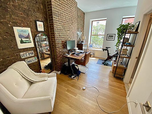 5th image of 233 W 15th St APT 2E