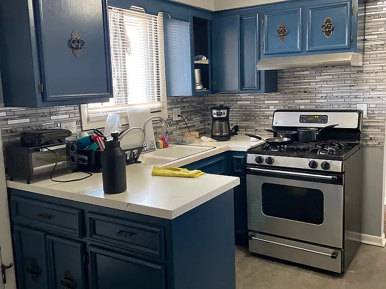 3042 N Central Ave #203 — Photo 1