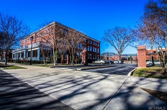 1st image of 2620 Stuart Ave #U1d