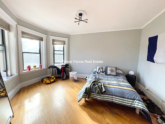 2nd image of 52 Charlesgate E APT 159A