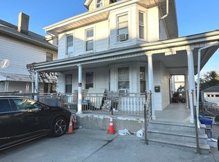 2925 Ericsson St, Flushing, NY 11369