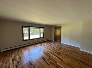 28 Aldrich St #1L, Webster, MA 01570