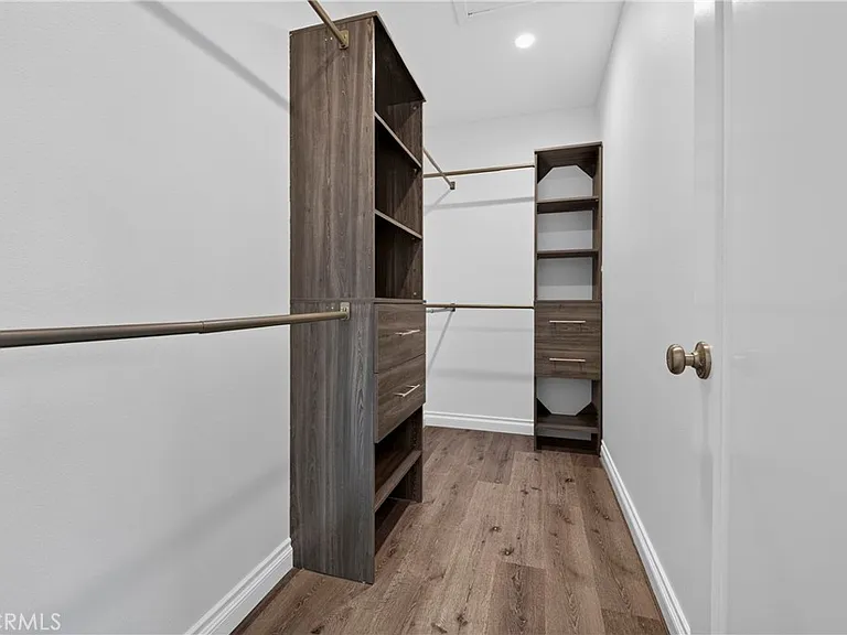 1030 E Oakmont Ave — Photo 17