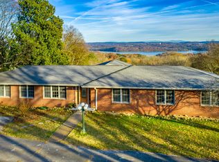 6236 Fairview Rd, Hixson, TN 37343