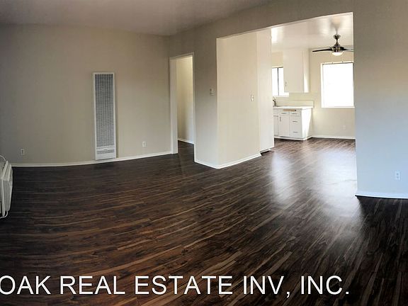 5th image of 20404 Cohasset St APT 1