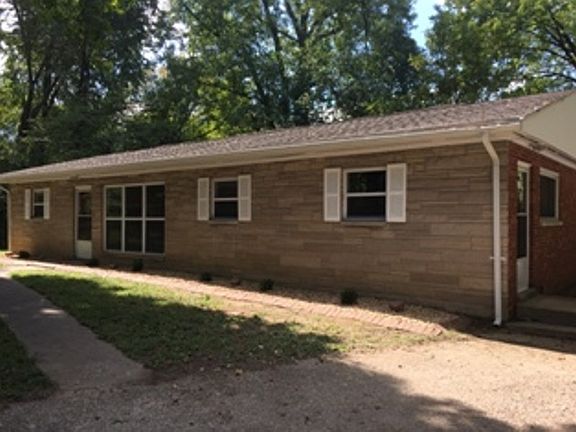 3rd image of 23 Carlin Dr