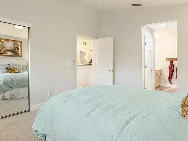 2390 Roualt St — Photo 3