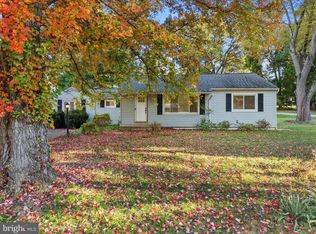 3392 Garnet Mine Rd, Garnet Valley, PA 19060