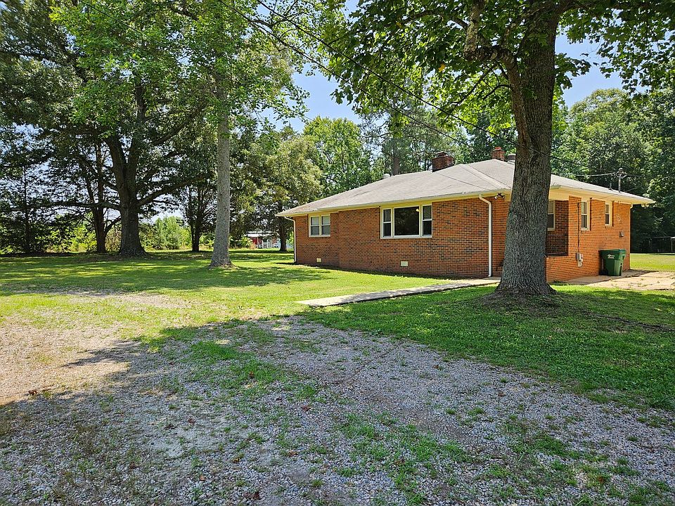 1st image of 2477 Meadow Rd