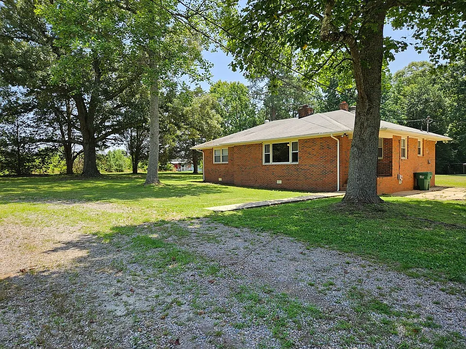 2477 Meadow Rd
