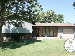 118 Wilcliff Dr, Wayne, NE 68787