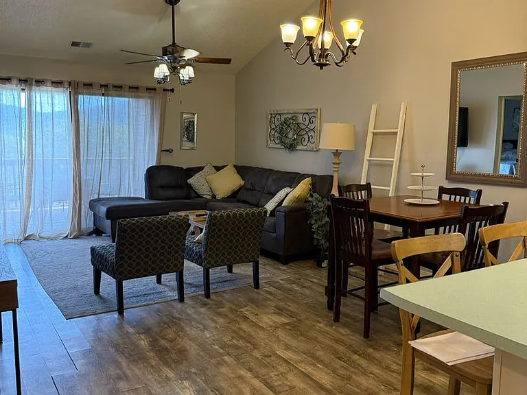 161 Avondale Dr #12 — Photo 7