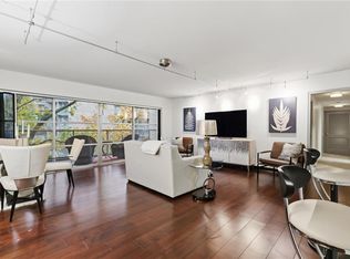 310 W 49th St APT 403, Kansas City, MO 64112