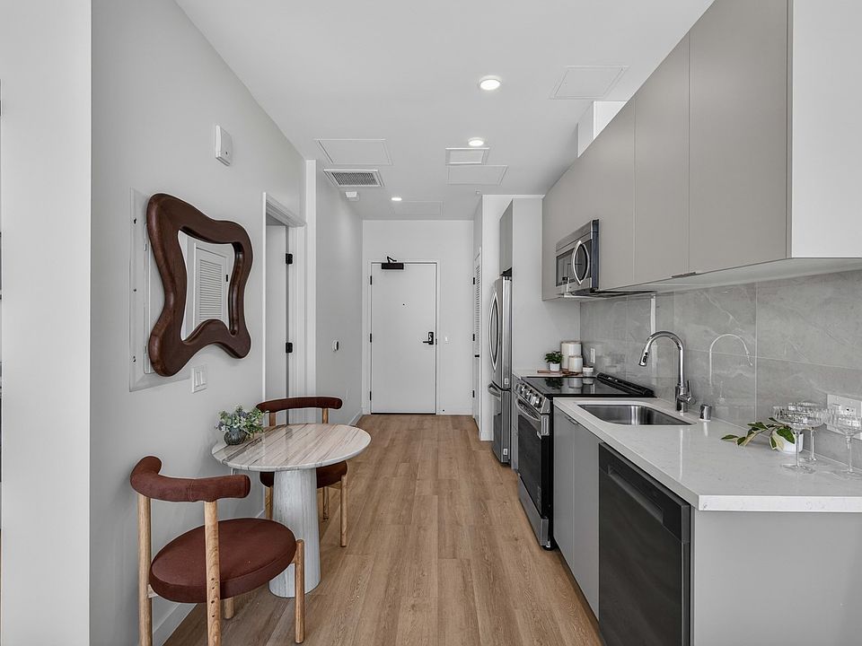 1st image of 3807 Wilshire Blvd #920f89ef6