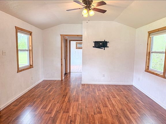 4th image of 4965 Dubury Rd