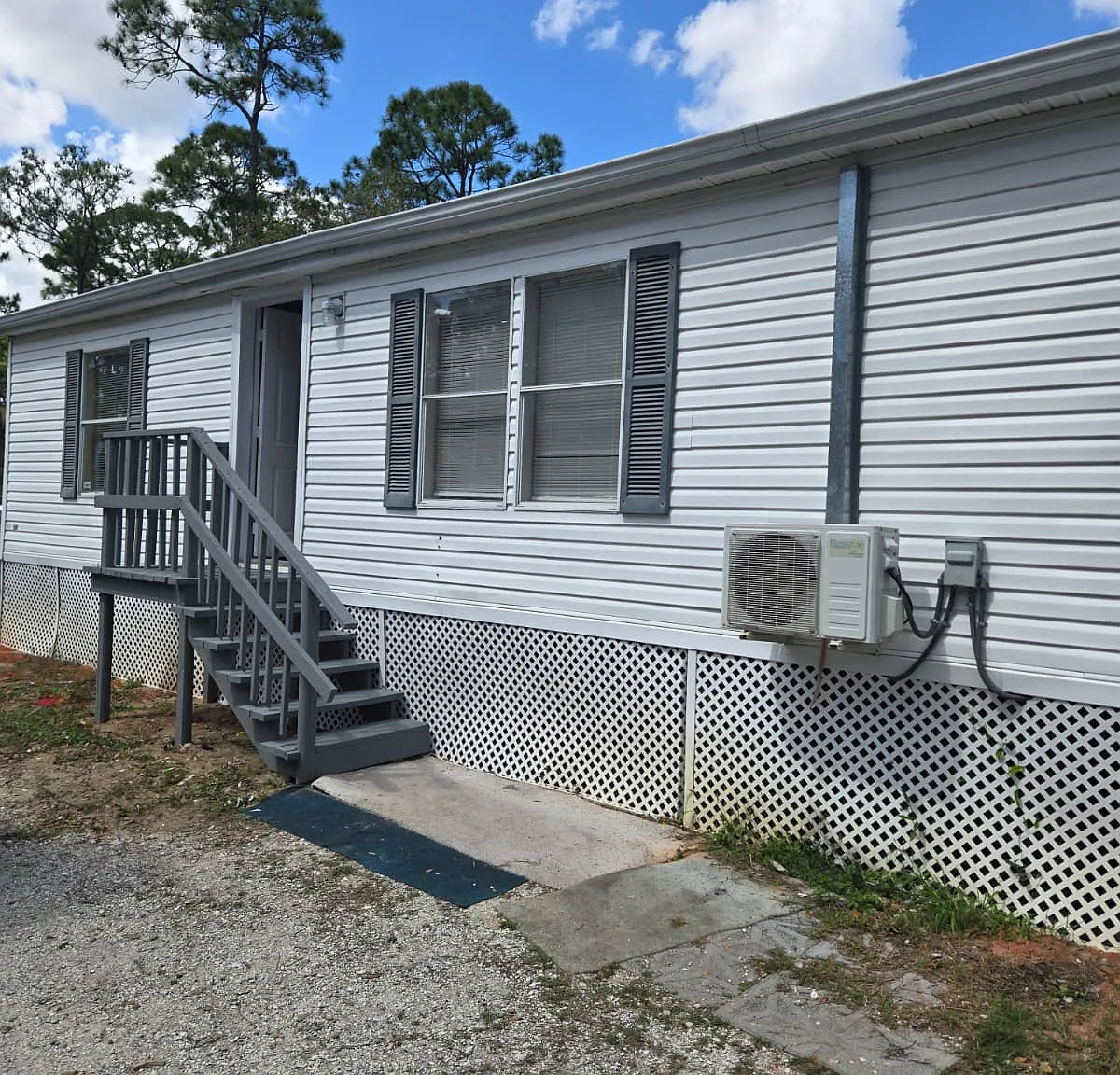 3 bed, 1188 sqft, $1,200 — Photo 2
