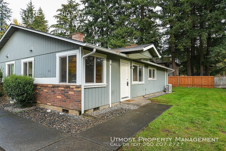 1st image of 1011 NE 142nd Ave