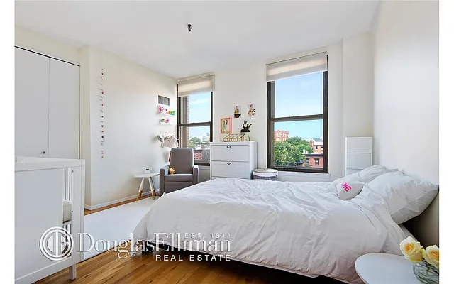 Sold by Douglas Elliman | media 8