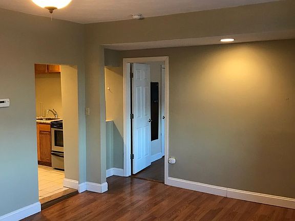 5th image of 27 S Main St #6