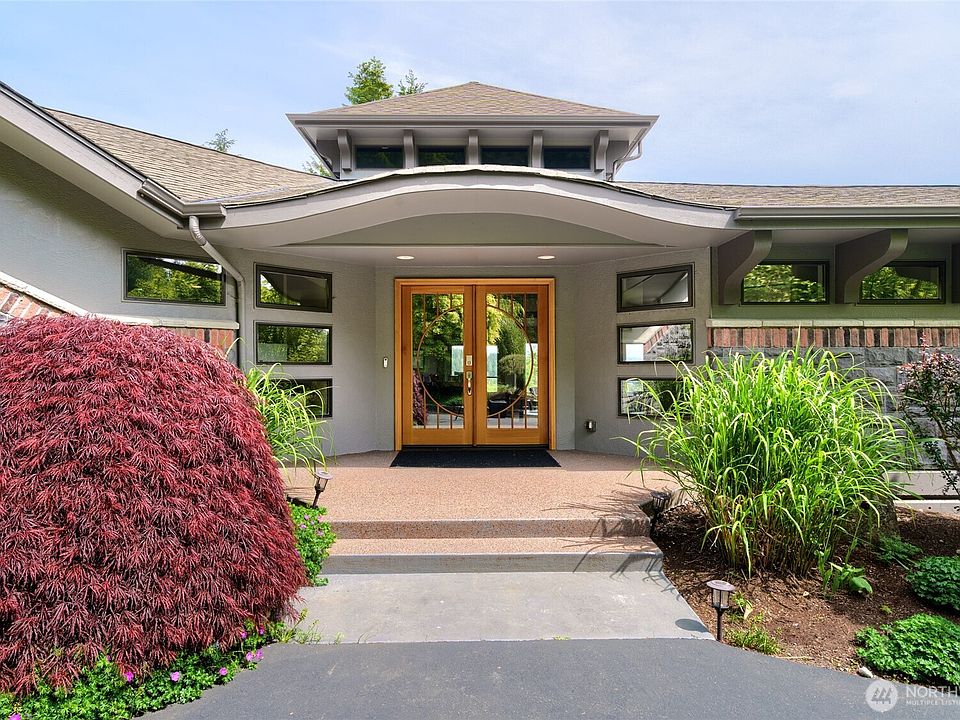 1st image of 15107 Bridgeway Drive