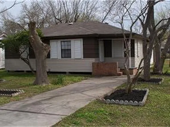 2335 7th Ave N, Texas City, TX 77590