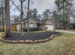 11 E Russet Grove Cir, Conroe, TX 77384