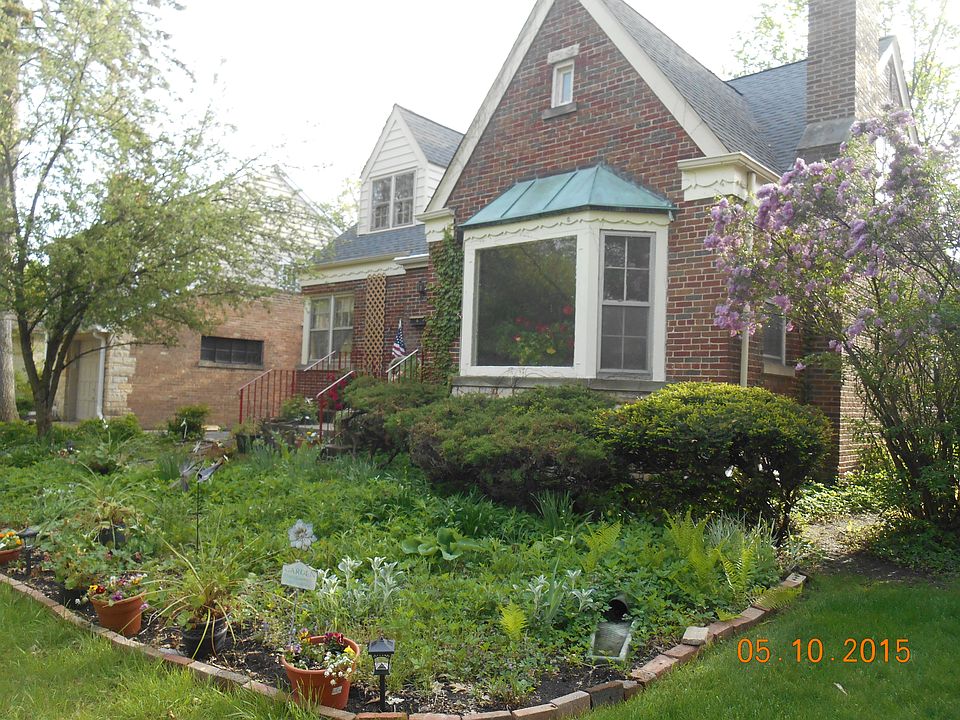 2nd image of 814 N Spring Ave