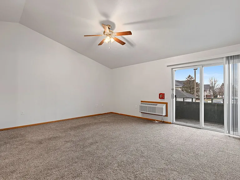 Chestnut Ridge Apartments — Photo 10