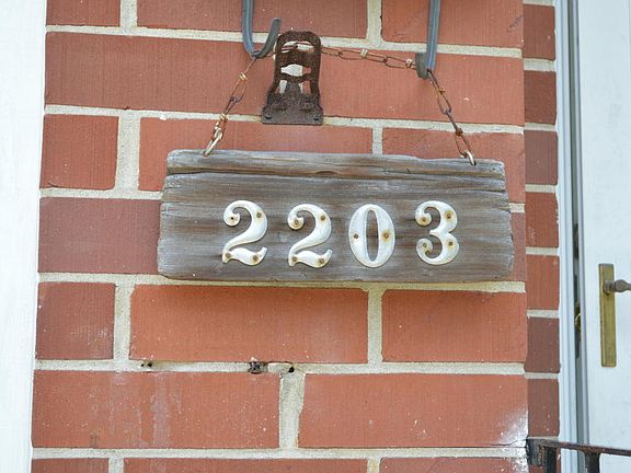 2nd image of 2203 Larry Dr