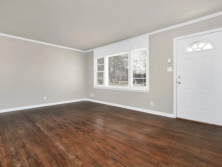 3930 Telstar Cir SW — Photo 11