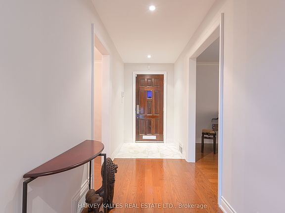 4th image of 536 Blythwood Rd
