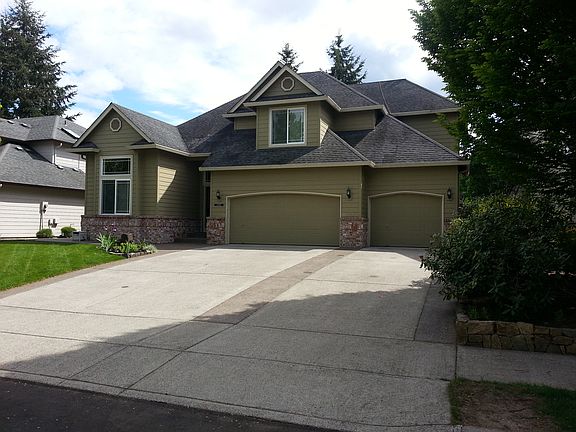 2nd image of 17909 NE 27th St