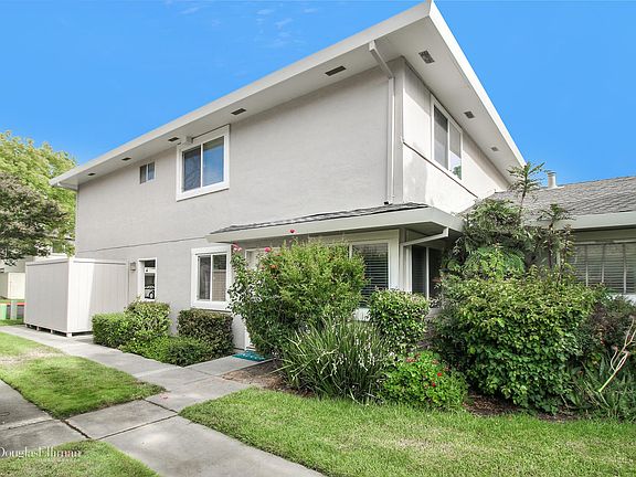 3rd image of 4767 Clydelle Ave APT 3