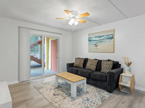 209 W Miracle Strip Pkwy APT D102, Mary Esther, FL 32569