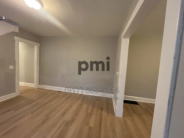 32 N Irvington Ave — Photo 22