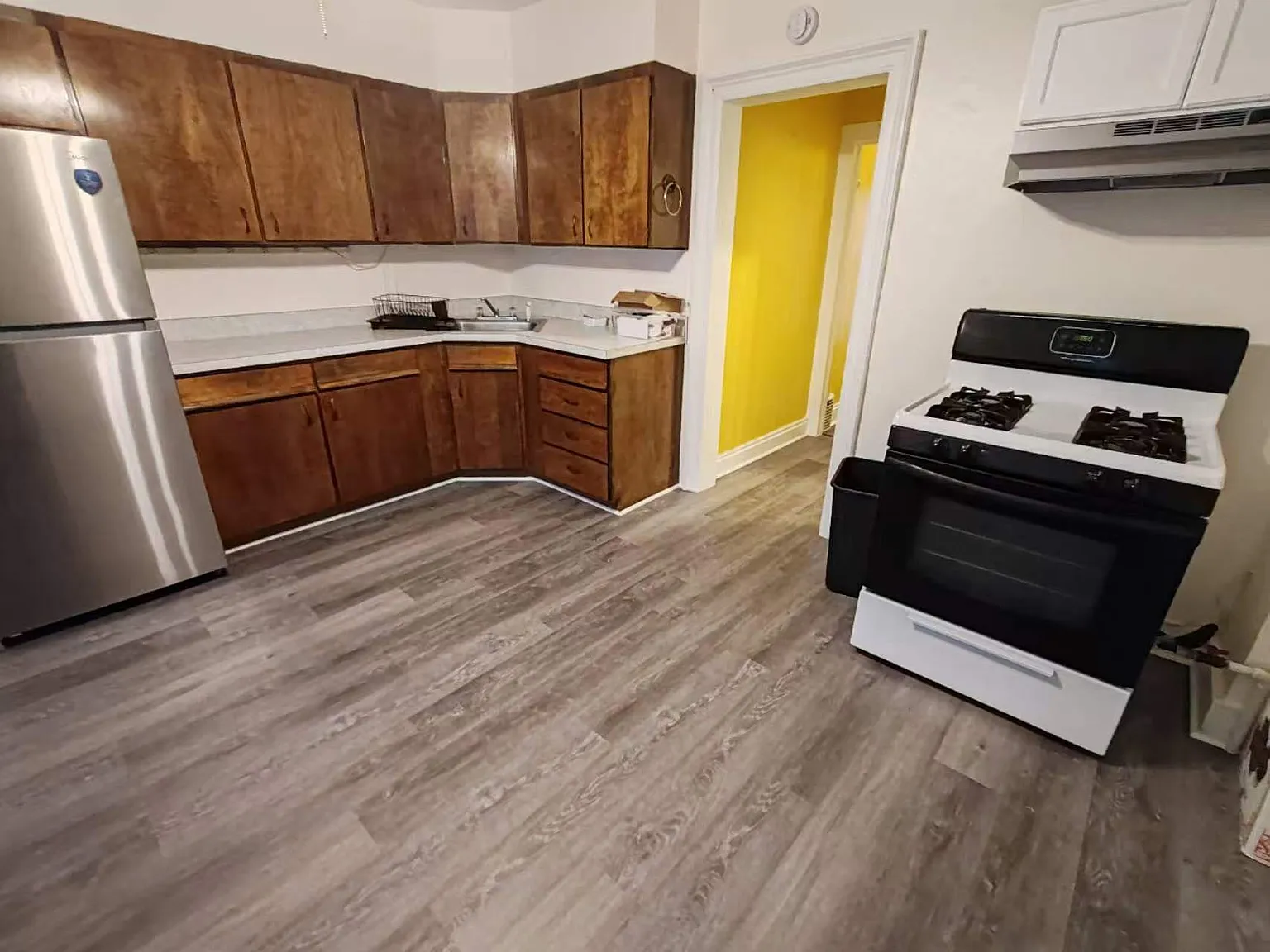 3 bed, 1280 sqft, $1,400 — Photo 3