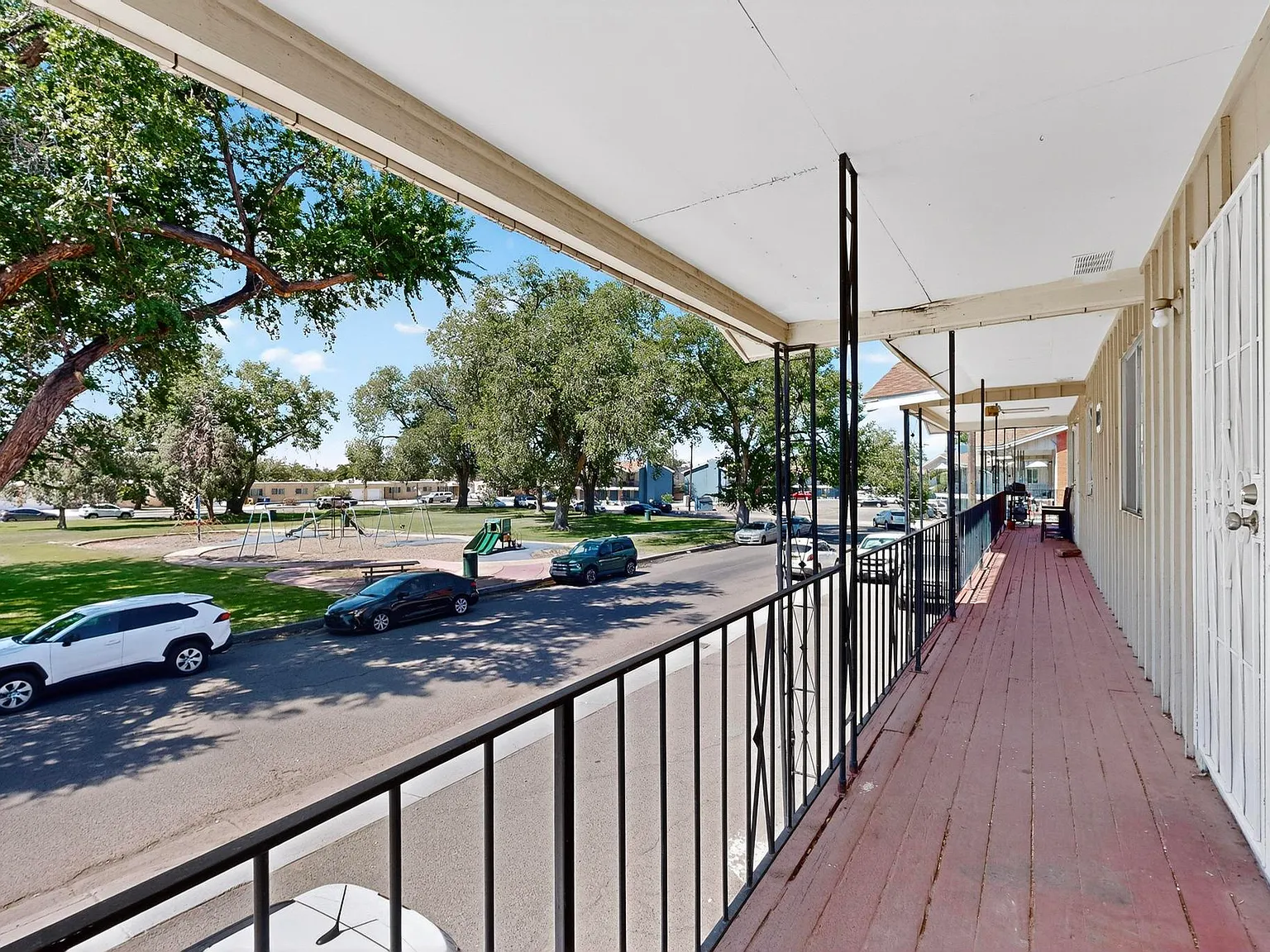 Delamar Loop Apartments — Photo 3