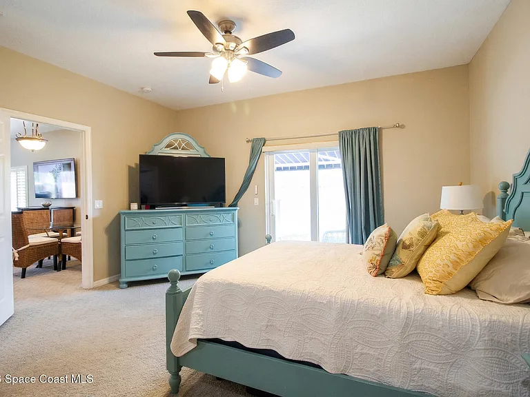101 Majestic Bay Ave — Photo 28