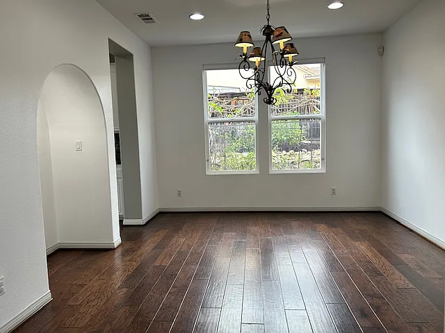 664 Ridgemont Cir — Photo 8