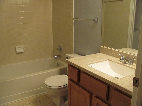 4th image of 1015 E Yager Ln Unit 167