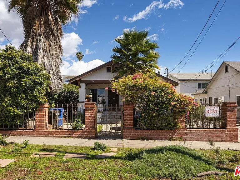 1538 N Mariposa Ave — Photo 19