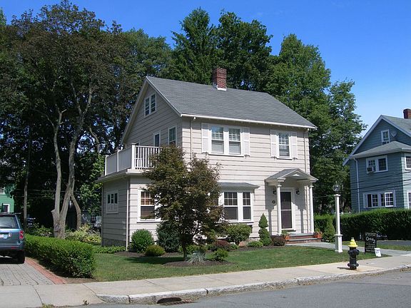 7 room Colonial on tree lined street