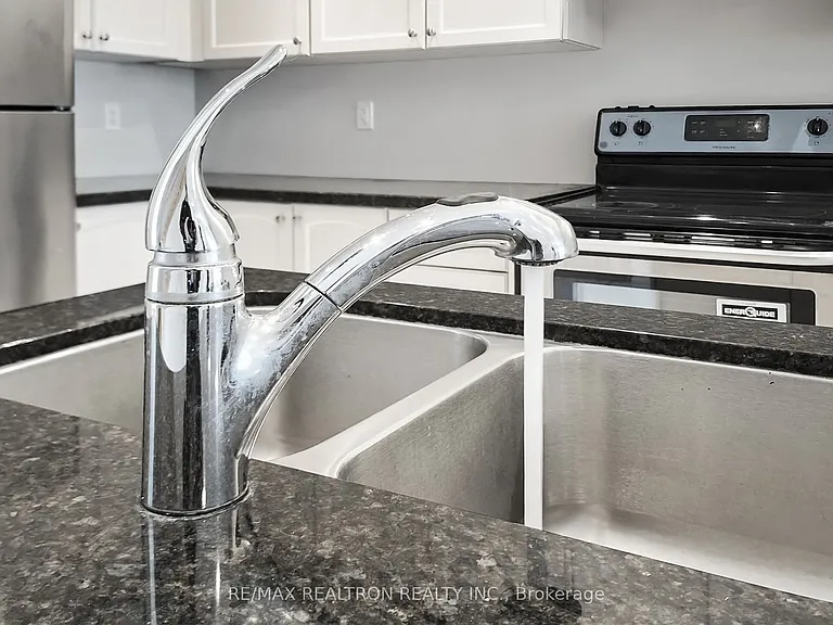 7 Zenyatta Ln — Photo 16