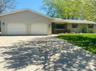 913 N Columbus Ave, Marshfield, WI 54449