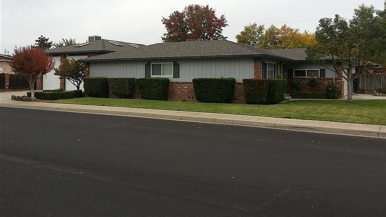 2nd image of 2344 Fine Ave