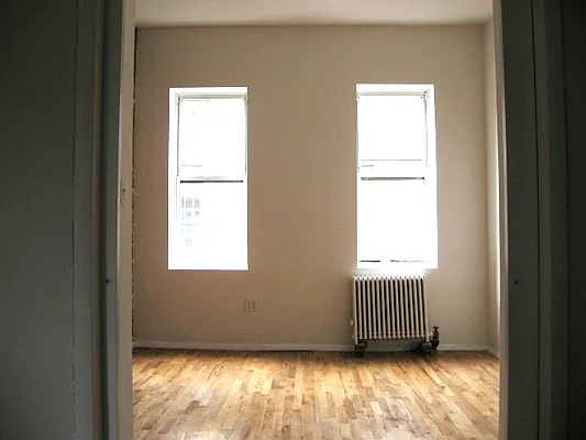 Rented by Lexington Properties LLC | media 10